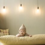 Erholsamer Schlaf ist mit KomfortKissen kein Traum mehr. Die deutsche Marke ist bekannt für die Kombination aus ergonomischem Design und hochwertigen Materialien für gesünderen Schlaf und Entspannung im Alltag. Von ergonomischen Kissen über Memory Foam-Topper bis hin zu Kinderspielsofas – KomfortKissen hat sich den Ruf erworben, die Schlafqualität zu verbessern und dabei Komfort und Nachhaltigkeit in den Mittelpunkt zu stellen.