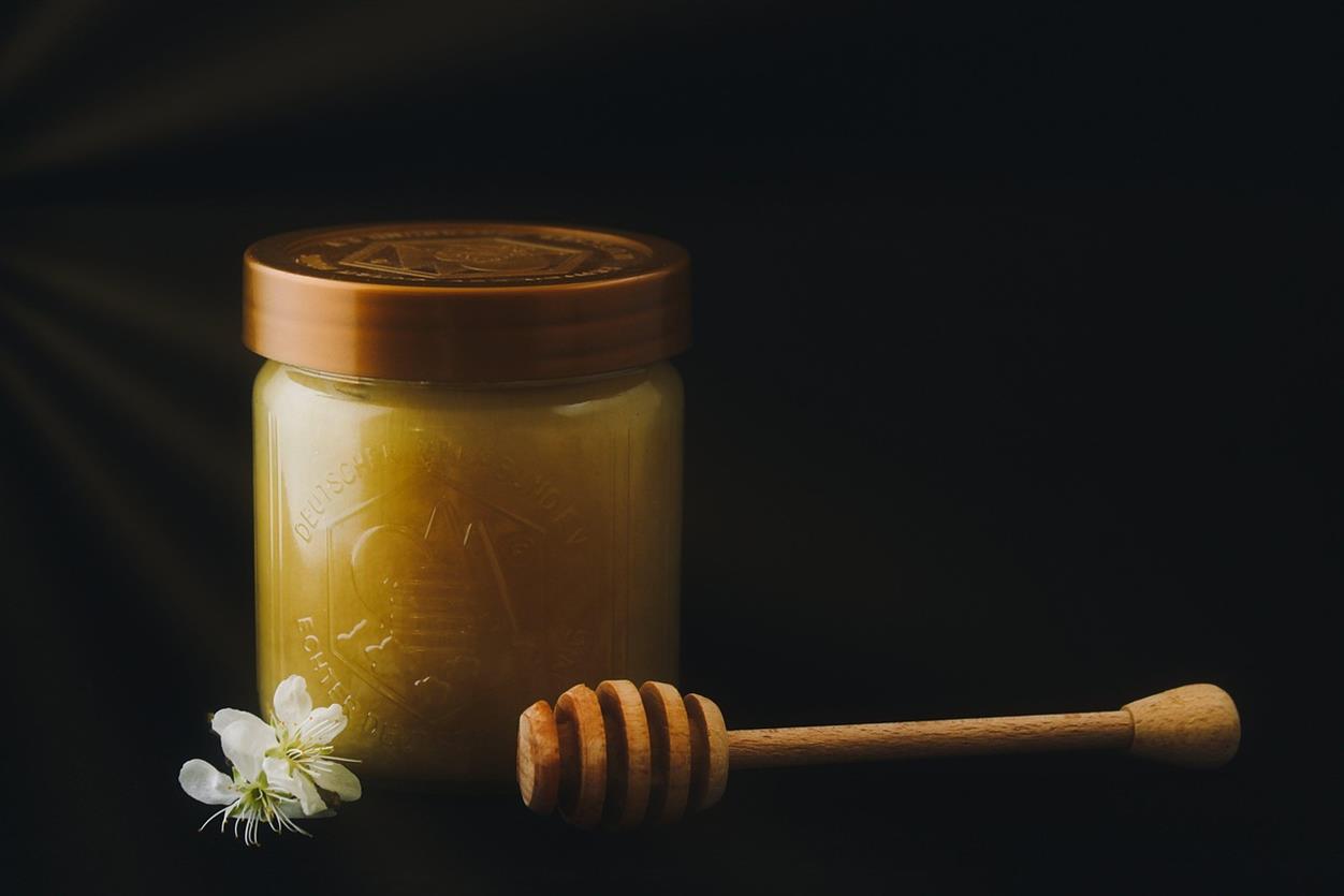 When it comes to natural health and beauty, few brands bridge the gap between science and nature as effectively as Manuka Doctor. Founded on the purity of New Zealand Manuka honey, the company has grown into a trusted name for those seeking natural, research-backed solutions for wellness and skincare. With glowing reviews from over 100,000 customers and endorsements from healthcare professionals like Dr. Hilary Jones, Manuka Doctor continues to prove that what’s best for your body comes from nature—when handled with care, precision, and honesty.