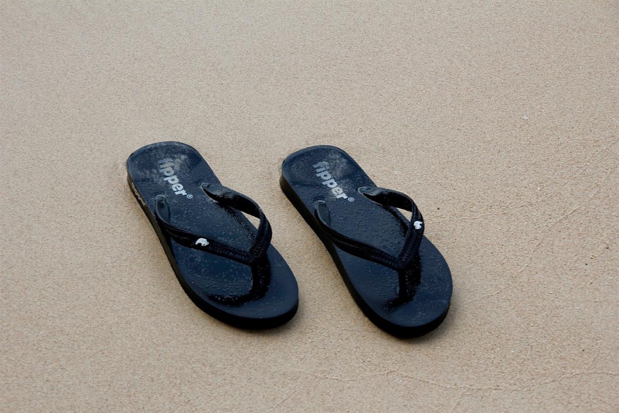 Few brands capture the feeling of sunshine and freedom quite like Havaianas. From Rio’s beaches to London’s pavements, these flip-flops and sandals have become a symbol of effortless style and comfort. What began as a simple footwear staple in Brazil has evolved into a global fashion icon, representing joy, colour, and sustainability in every step.