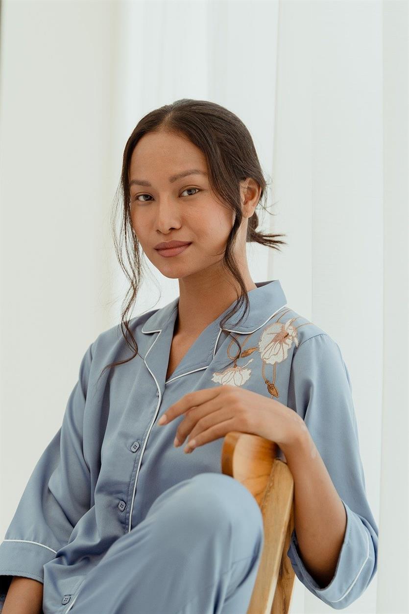 Christmas at Chelsea Peers is more than just festive prints and cosy fabrics—it’s a celebration of comfort, joy, and conscious living. The London-based brand, known for its feel-good nightwear and loungewear, has built a reputation for creating pieces that blend playful design with sustainable craftsmanship. From matching family pyjamas to elegant TENCEL™ Modal sleep sets, Chelsea Peers makes downtime stylish while staying kind to the planet. With inclusivity, quality, and sustainability at its core, the brand continues to redefine what it means to relax—one thoughtful collection at a time.